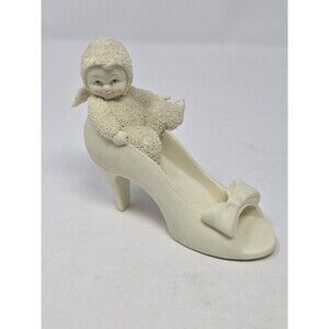 VINTAGE DEPT 56 SNOWBABIES COLLECTIBLE FIGURINE MOMMY CAN I WEAR YOUR SHOES 2006